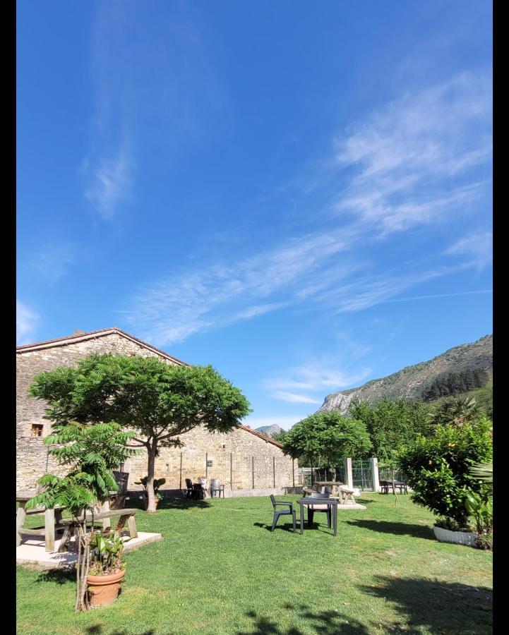 Hotel Rural El Torrejon Arenas De Cabrales Ngoại thất bức ảnh